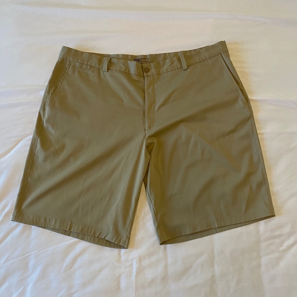 Nike Golf -Men's‎ Shorts-Standard Fit Flat Front-Khaki-Beige-Dri Fit- Size 42